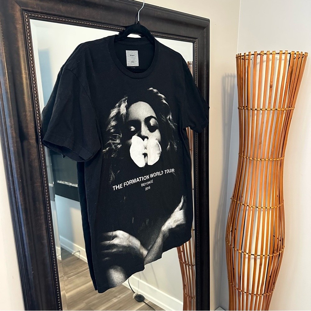 Beyonce 2016 Formation World Tour Graphic T-Shirt Concert Merch